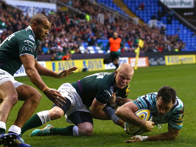 A favourable bounce allowed Morris (pictured) to hold off Tom Homer for a try