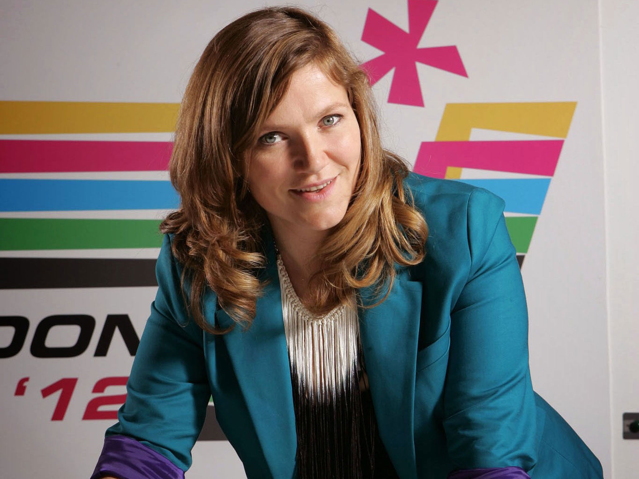 Holy shet guys, we’re in the IoS review of the year! The genius of Twenty Twelve’s Siobhan Sharpe (Je