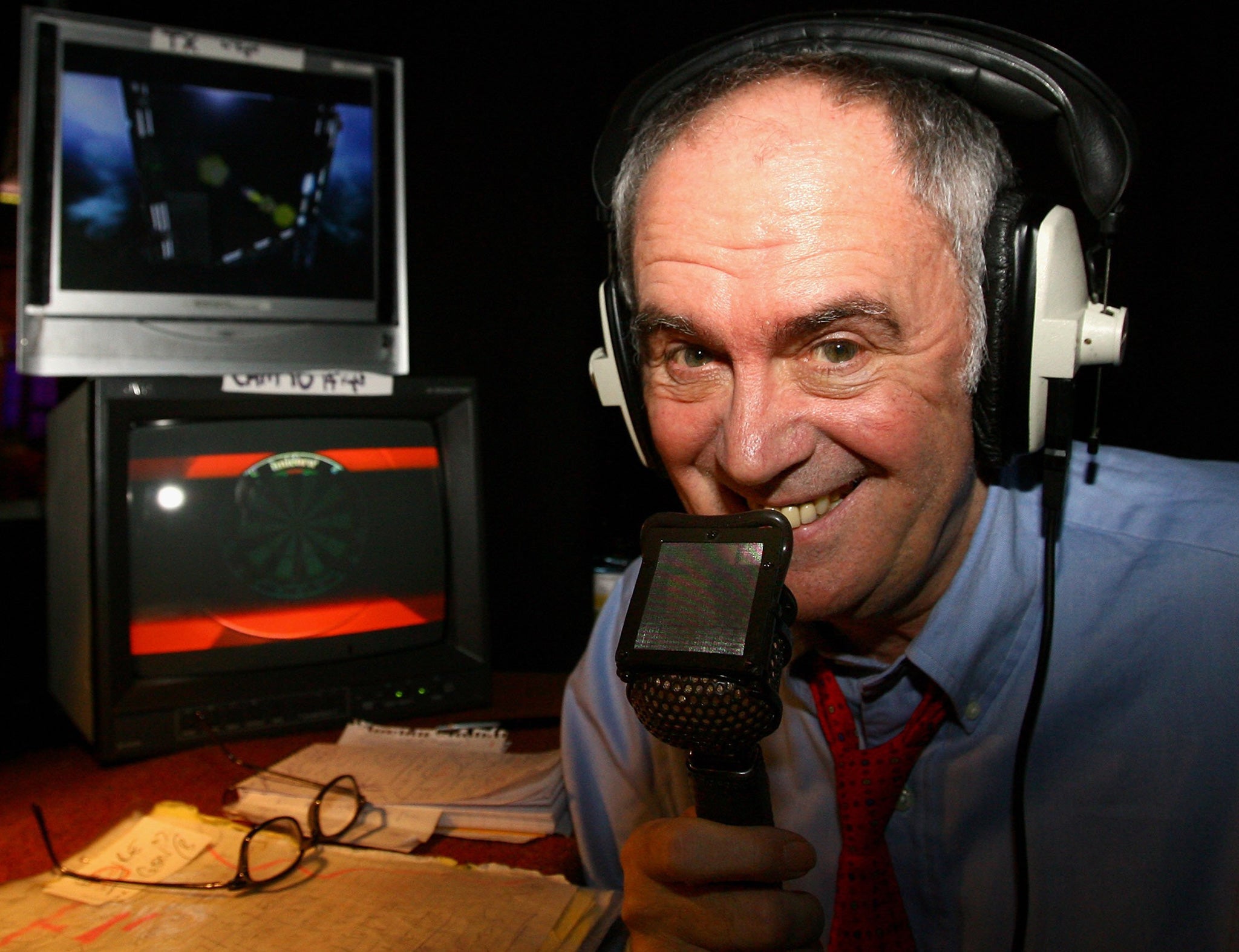 Sid Waddell’s absence is sorely felt at the PDC World Darts Championship