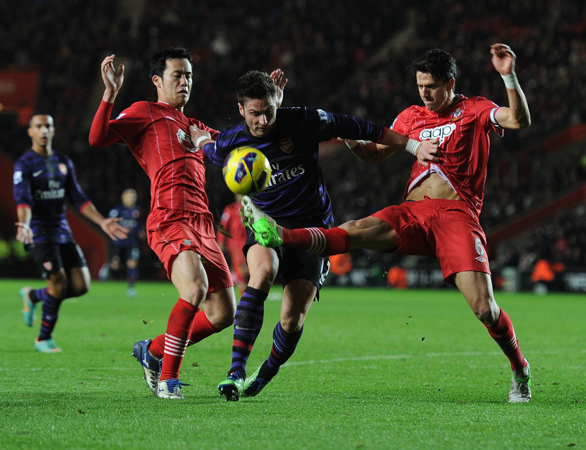 Match Report Own Goal Gifts Lethargic Arsenal A Point Against Southampton The Independent