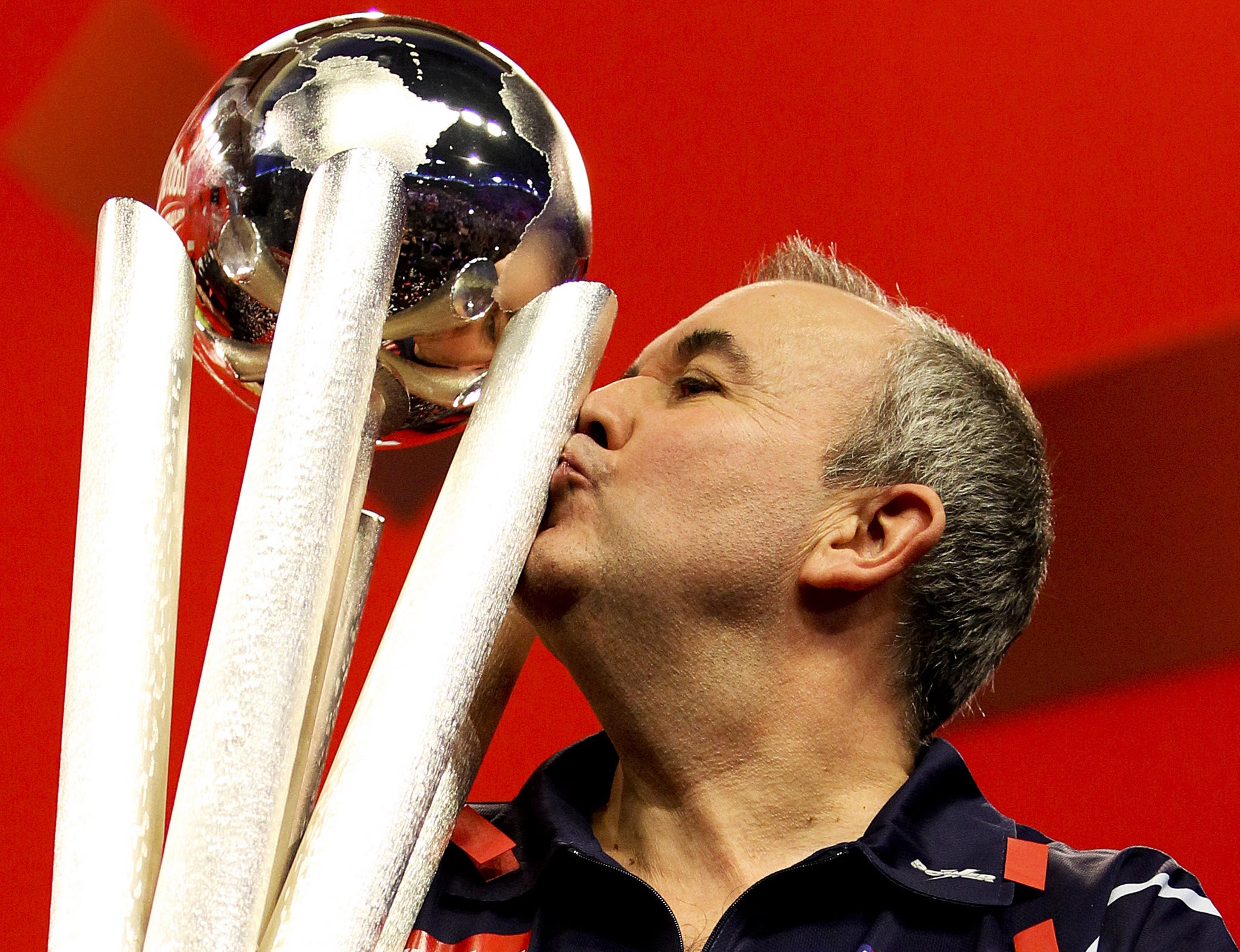 Phil Taylor has won his sixteenth darts world title