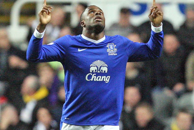 Substitute Victor Anichebe celebrates scoring Everton’s winner