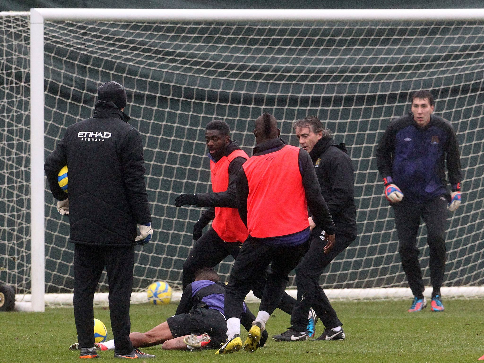 The incident was sparked when Balotelliu challenged Scott Sinclair