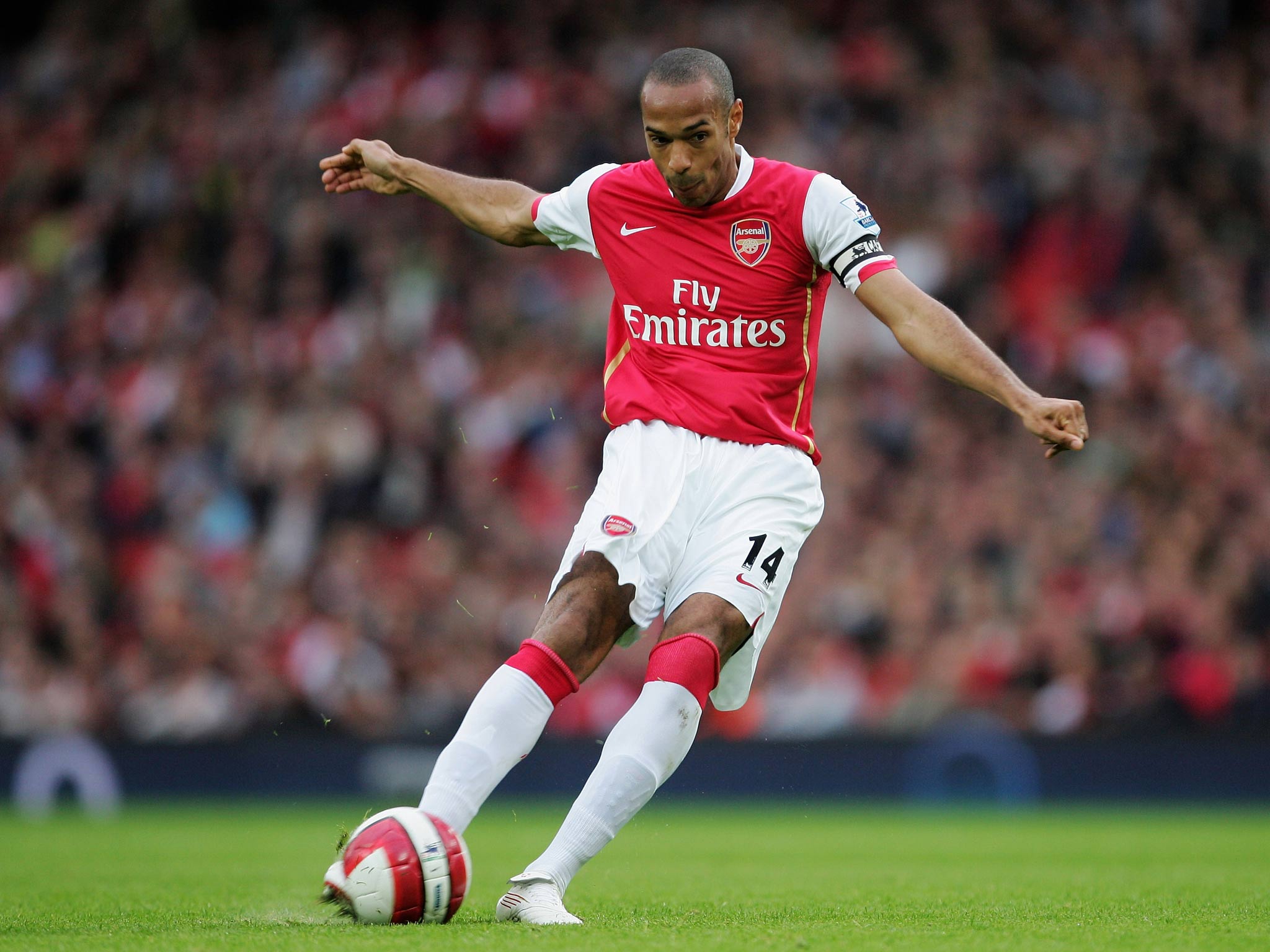 Thierry Henry has tweeted his support for former team-mate Ashley Cole
