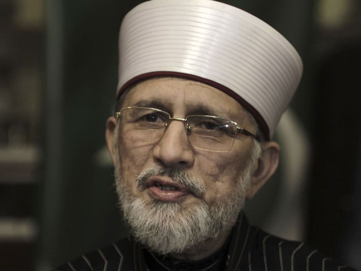 Tahir ul-Qadri: The cleric who wants to disrupt Pakistani politics ...