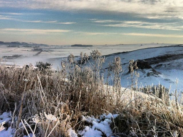 @Denise Nuttall tweets: "Beautiful winters day in the Peak District #snow"