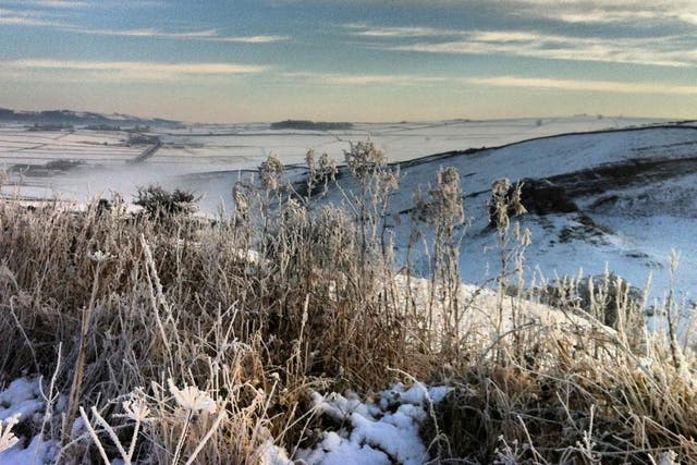 @Denise Nuttall tweets: "Beautiful winters day in the Peak District #snow"