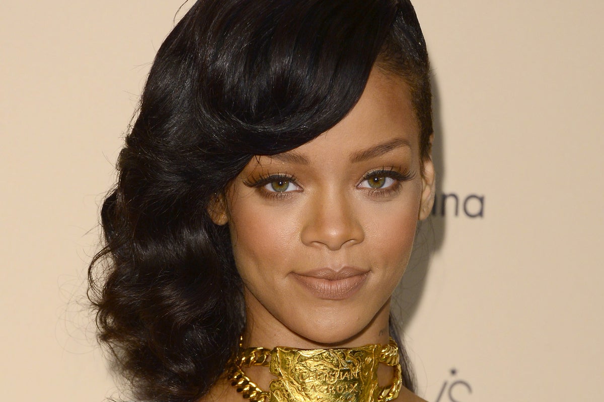 Video Rihanna talks about her River Island collection The