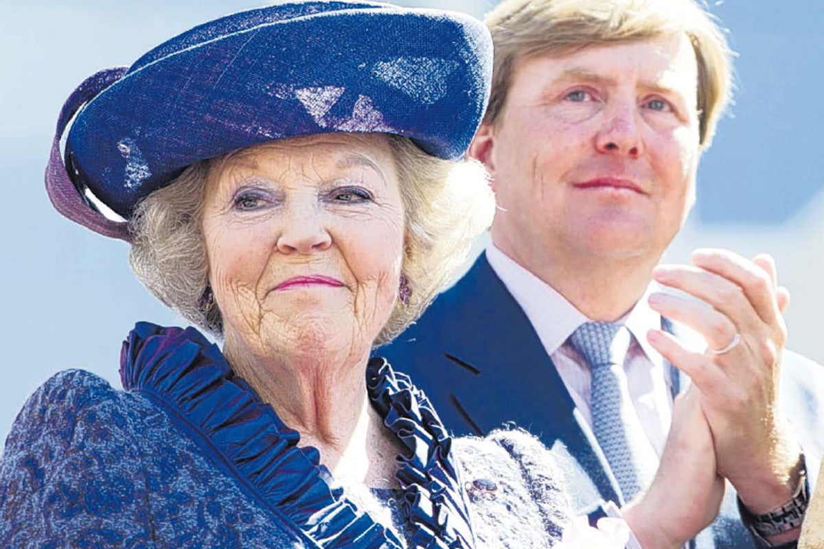 Beatrix abdicates to let the 'new generation' rule in the Netherlands ...