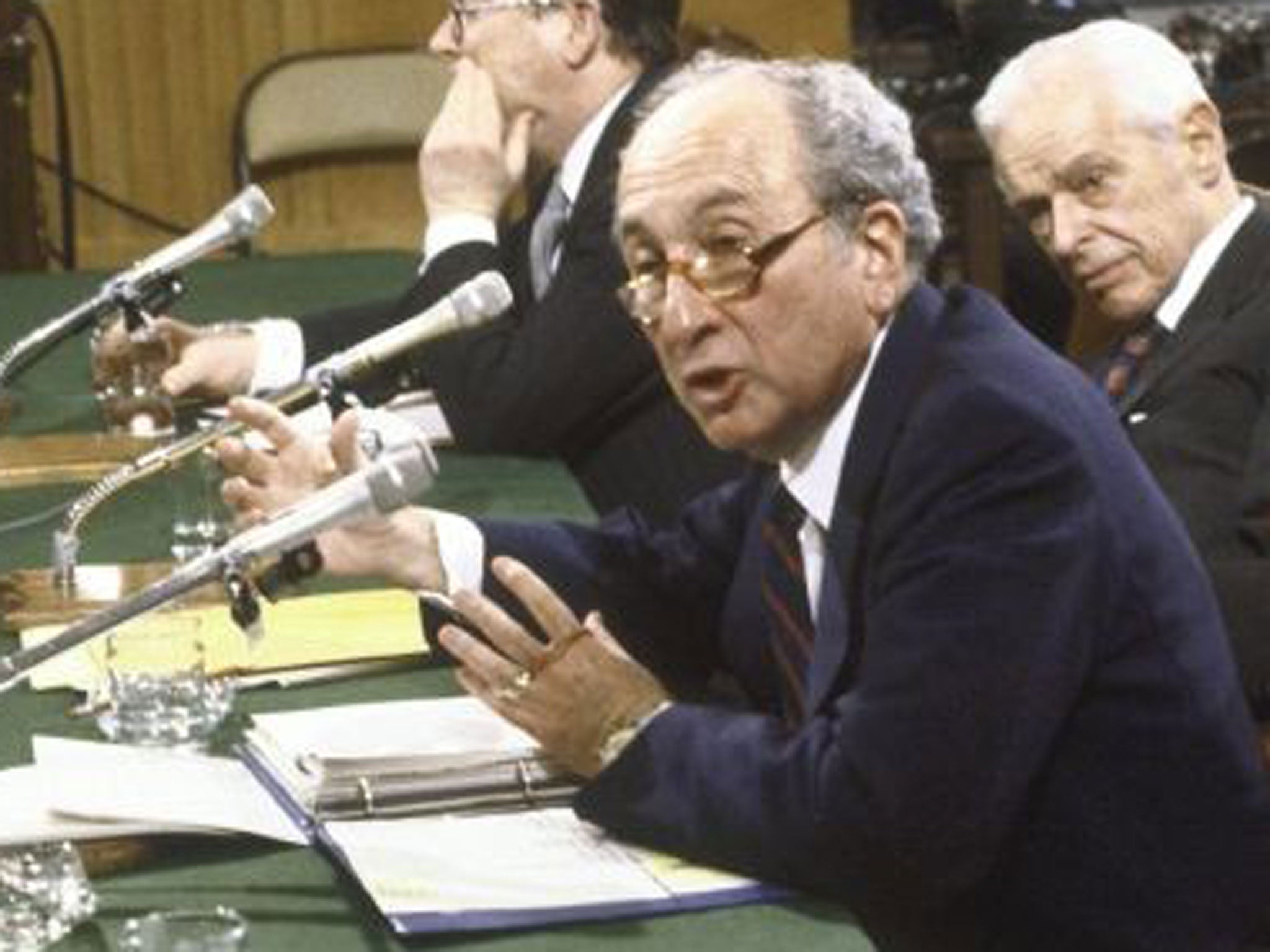 Max Kampelman addresses a Senate Armed Services Committee hearing