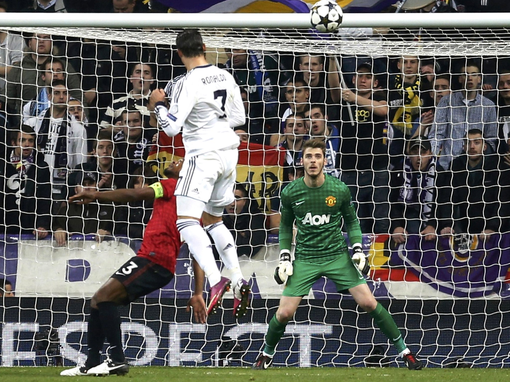 Cristiano Ronaldo beats Patrice Evra in the air to equalise