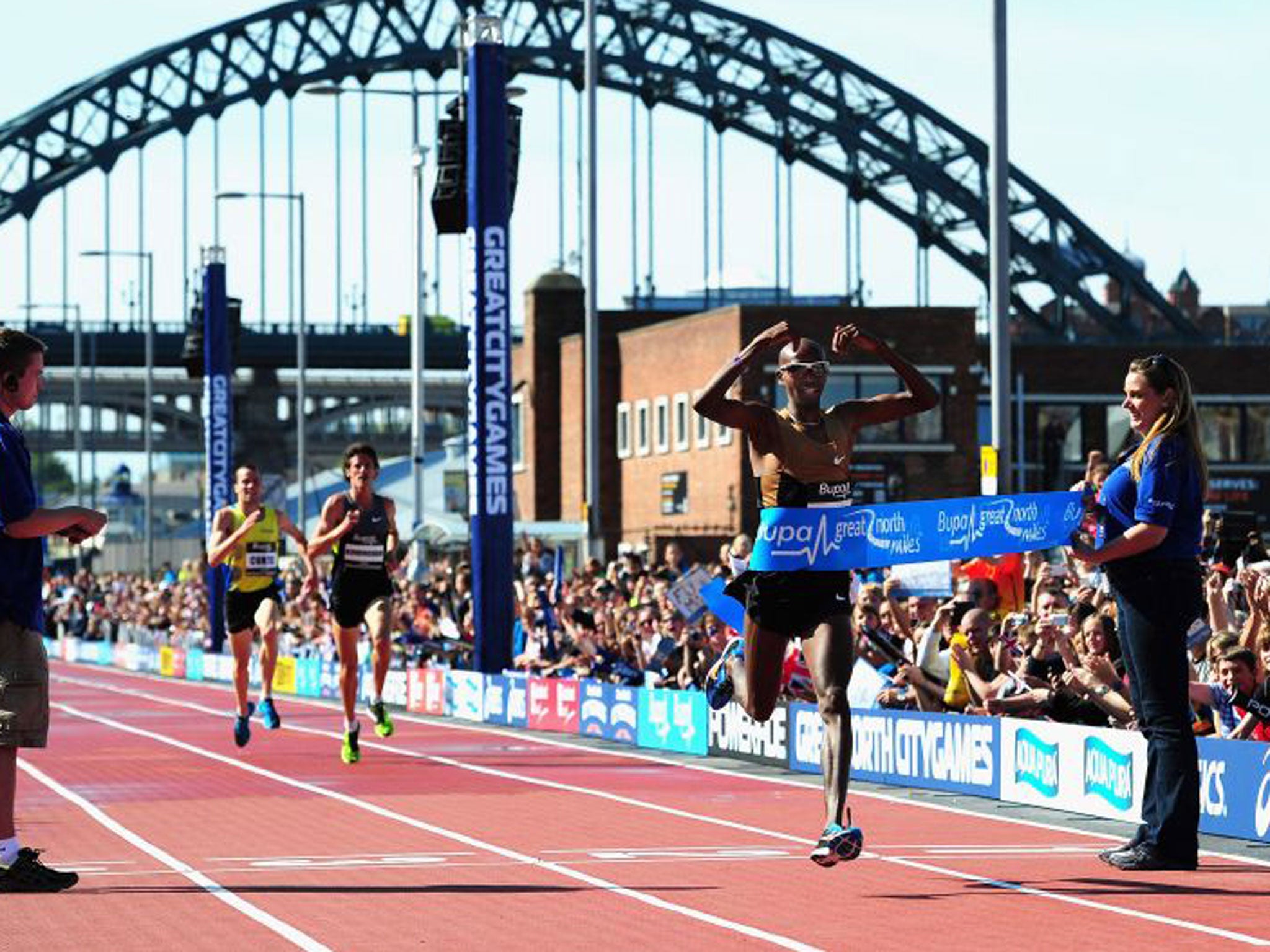 Mo Farah wins in Newcastle in September – his last competitive race