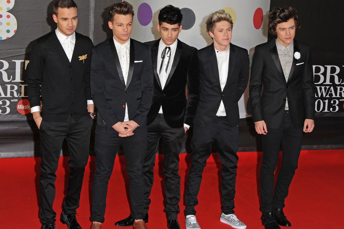 Number one charts spot for One Direction with 'One Way or Another ...