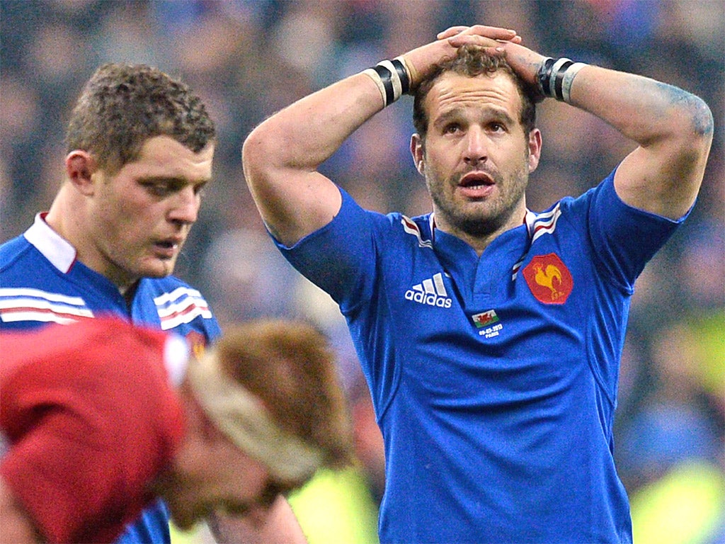 Frédéric Michalak (right) during France’s 16-6 defeat by Wales in Paris