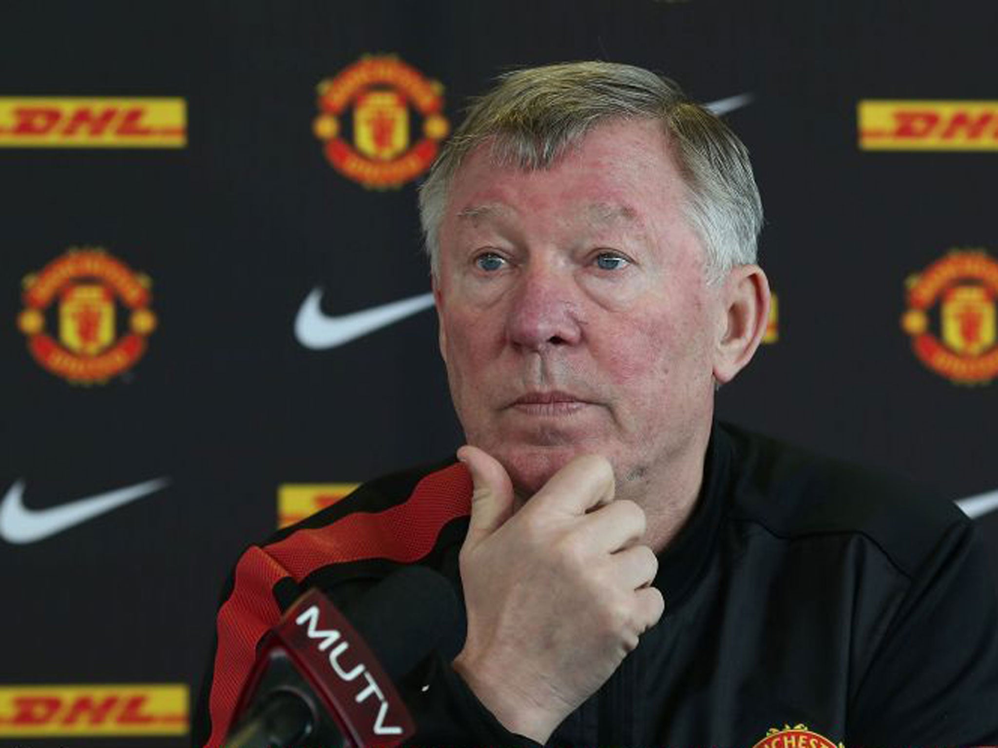 ‘We’d like to see agents go away,’ says Sir Alex Ferguson