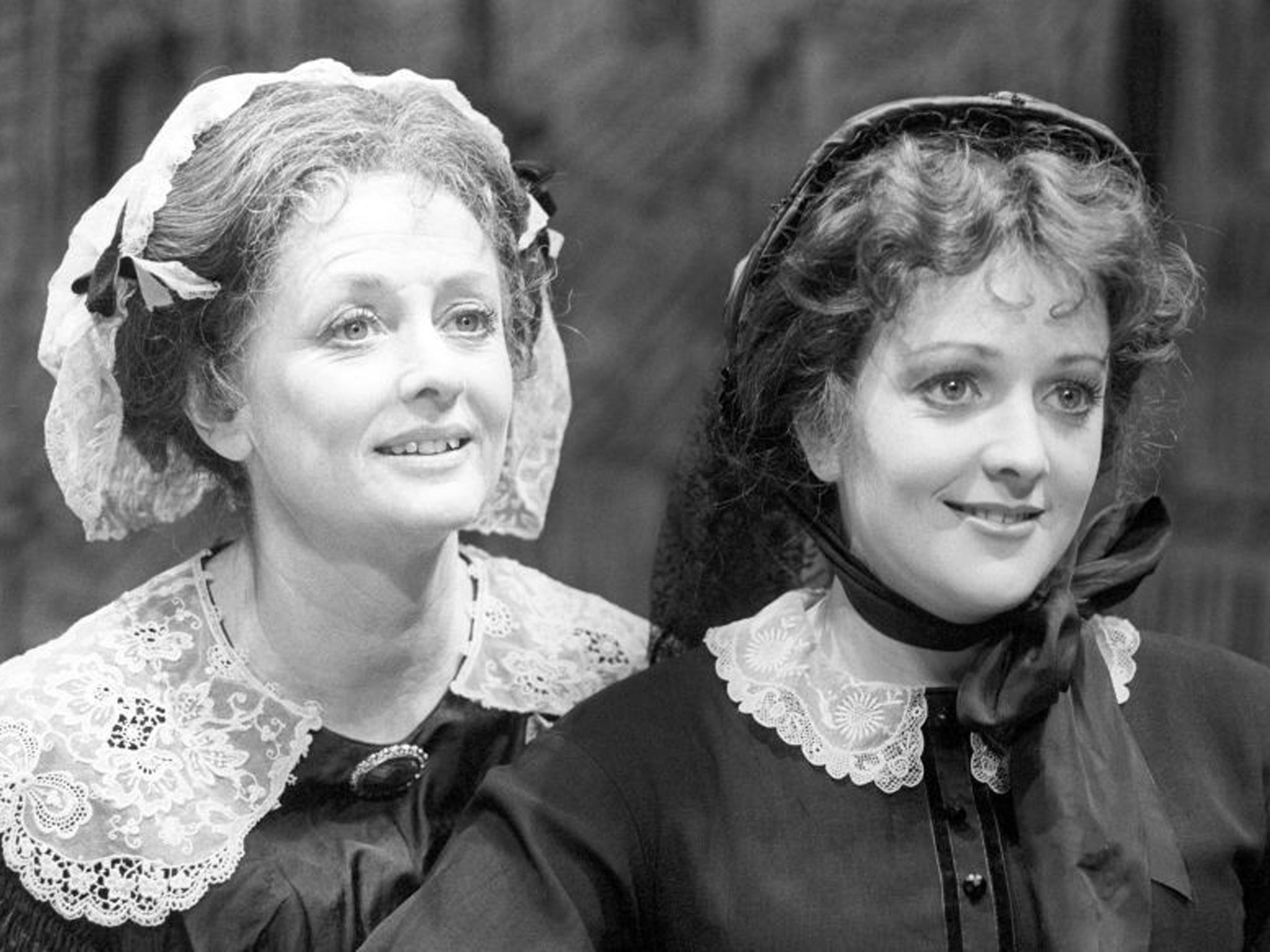 Gray, left, with her daughter Louisa Rix in a 1980 production of Dion Boucicault’s ‘The Streets of London’