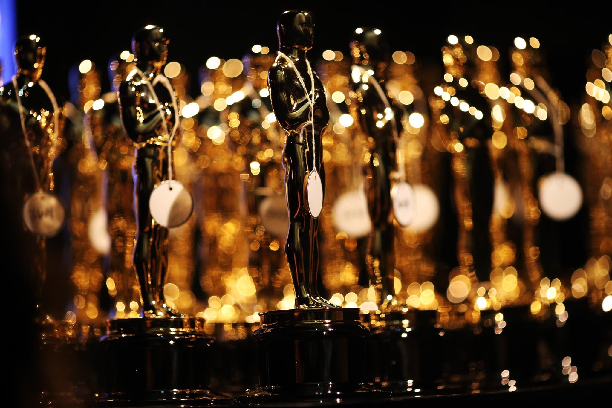 Oscars statuettes at the 2013: nominees who didn't get one still went home with $45,000 goodie bags