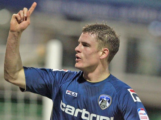 Oldham Athletic's English striker Matt Smith