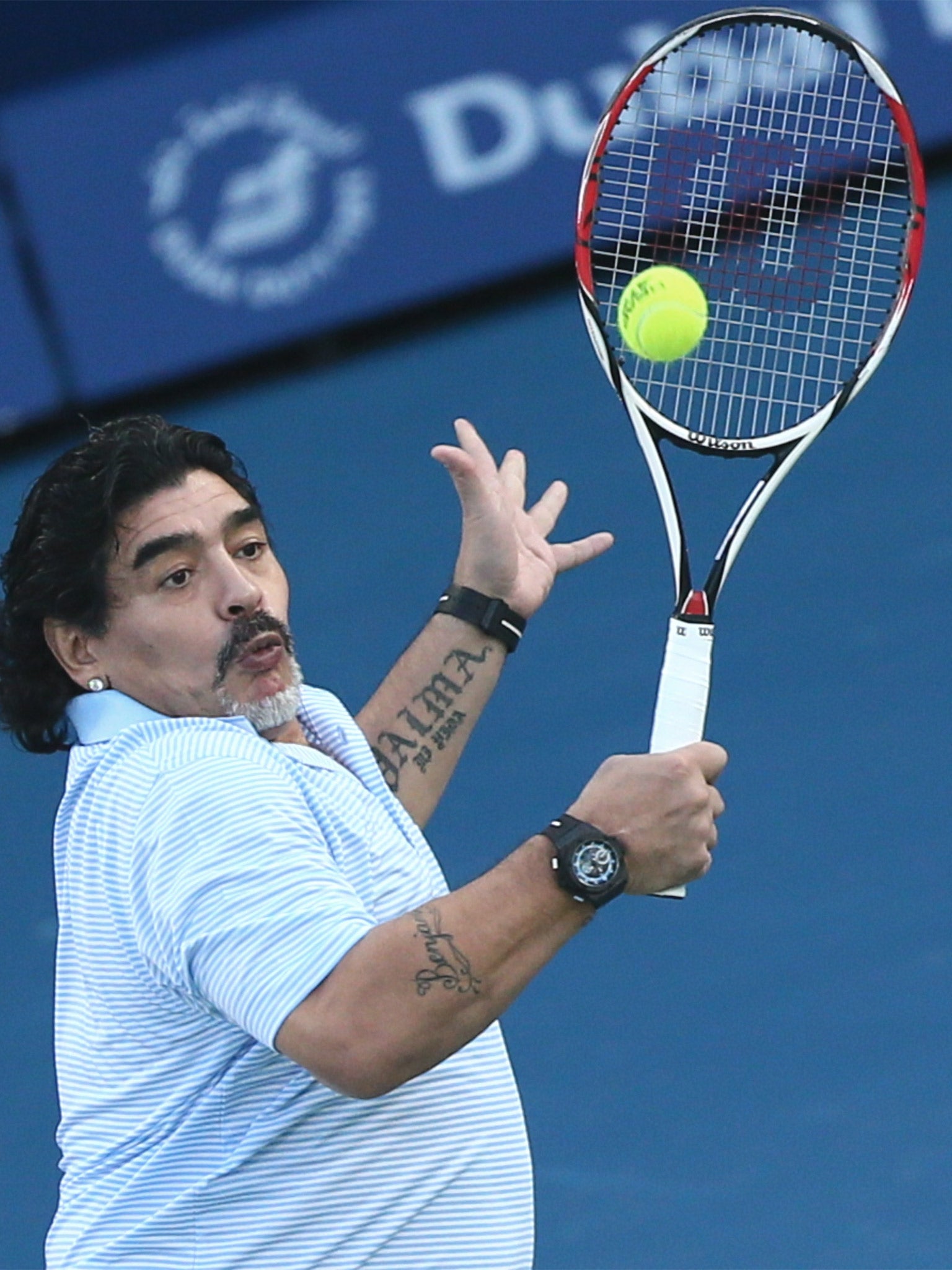 Maradona enjoys a whole new ball game