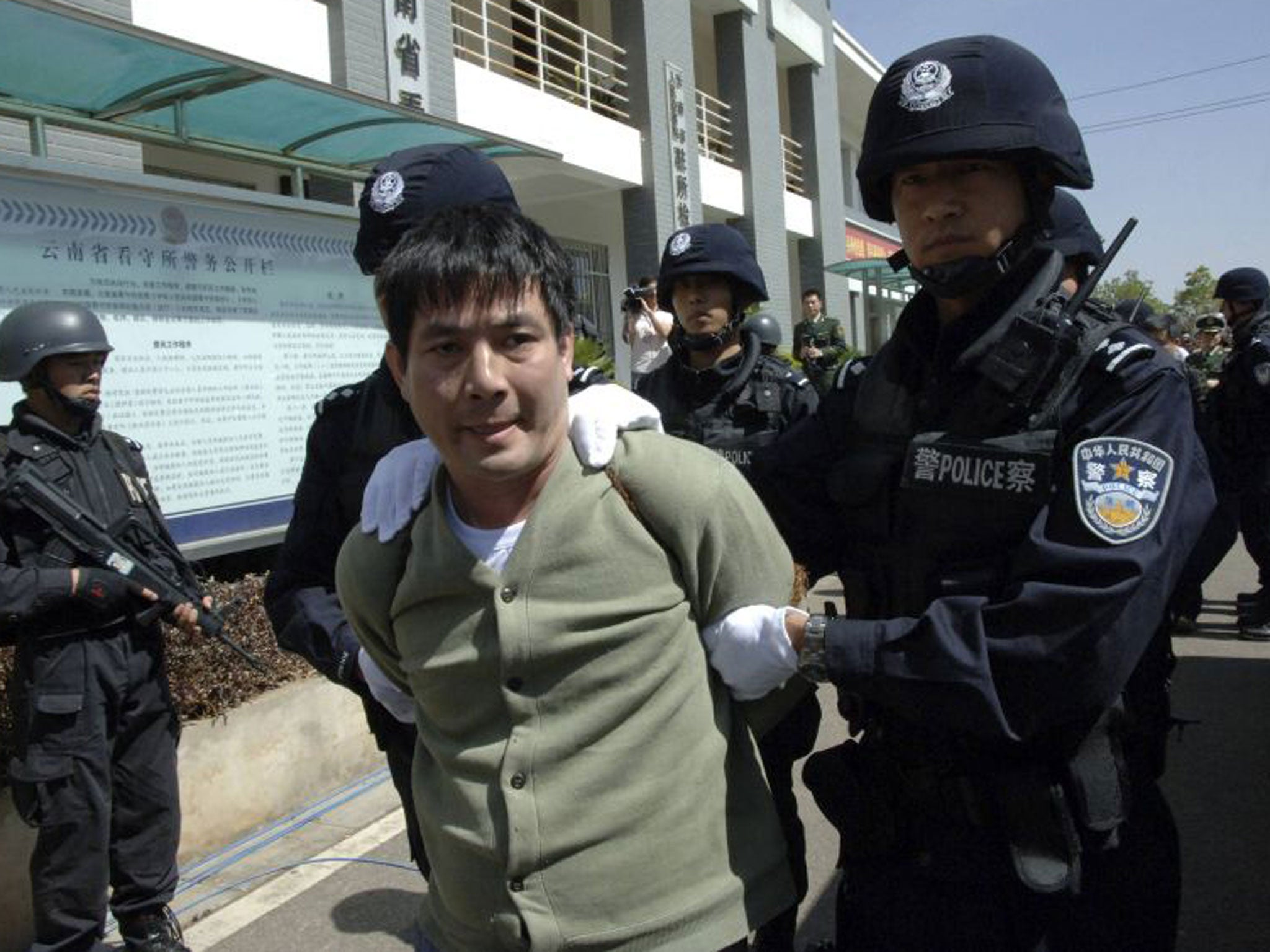 Смертная казнь в китае как проходит. Тюремная полиция Китая. ОМОН Китая.