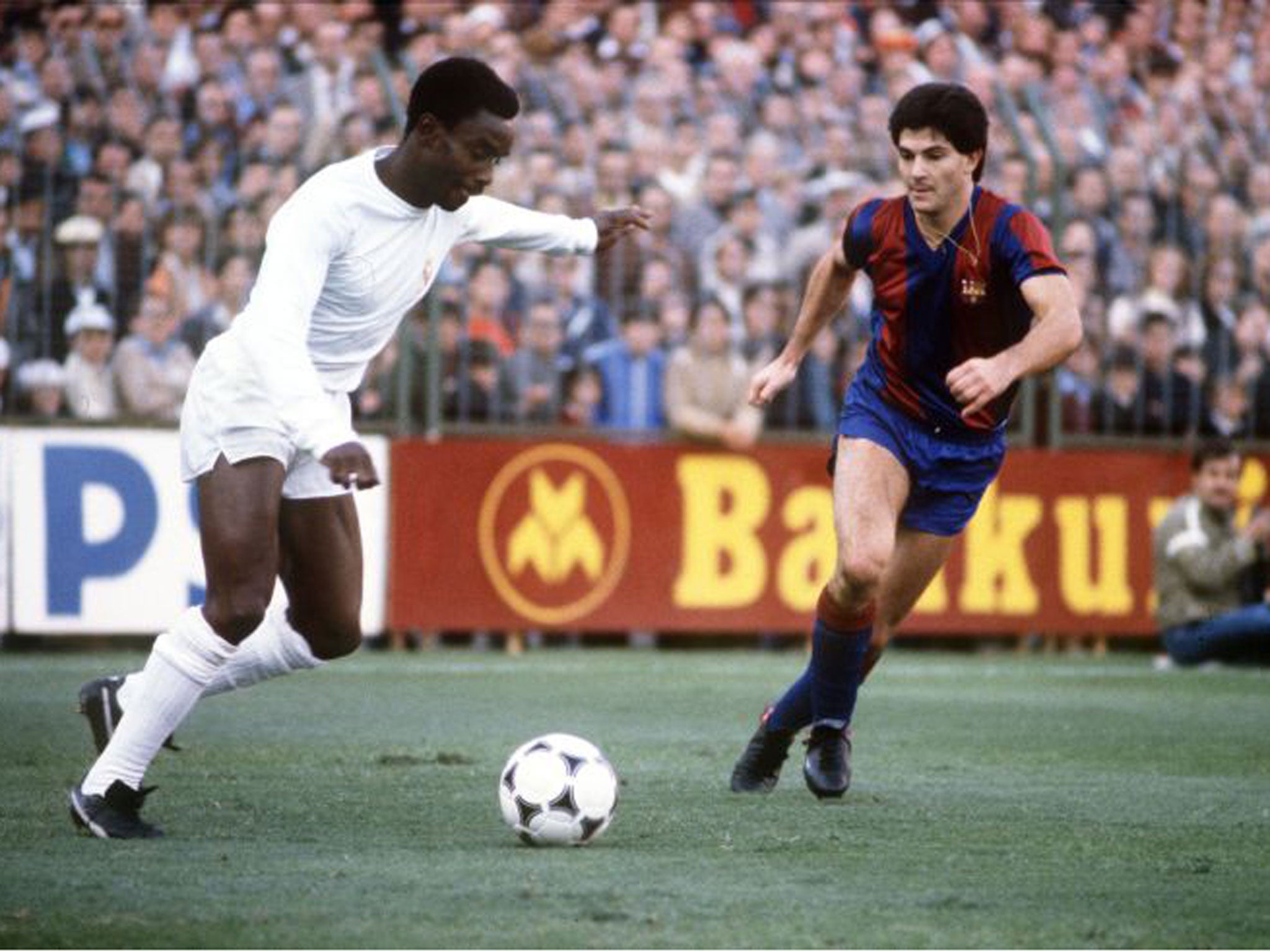 Laurie Cunningham playing for Real