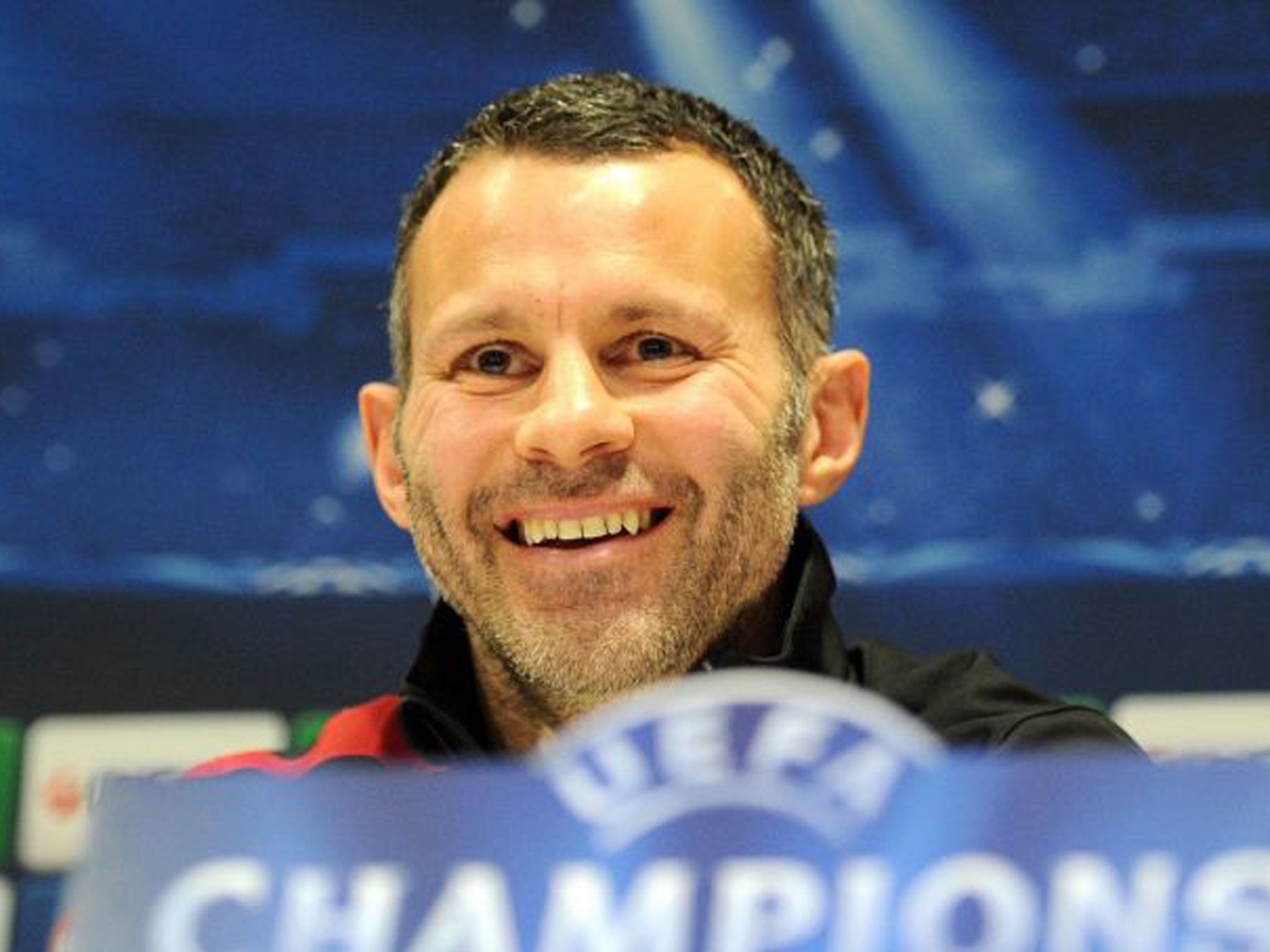 Ryan Giggs looks forward to his 1,000th game tonight