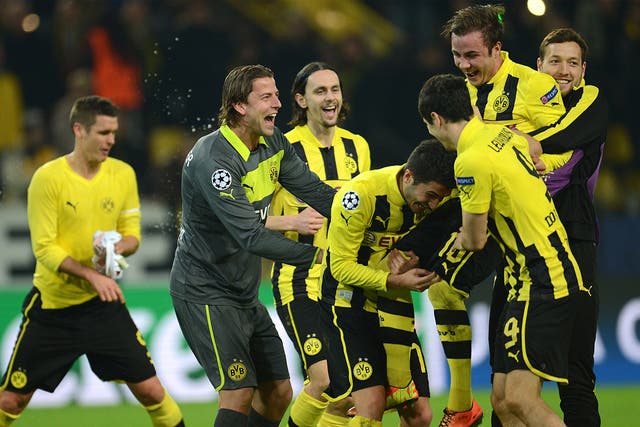 Dortmund players show their joy in reaching the last eight