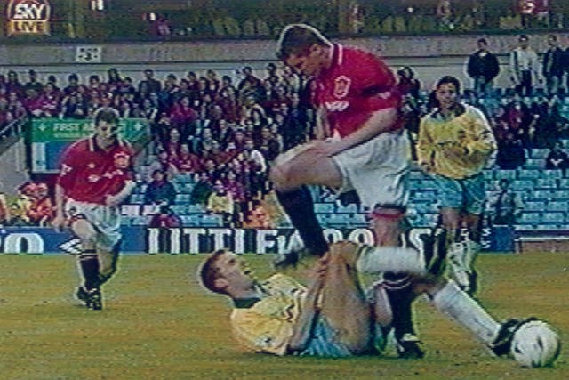 Roy Keane stamps on Gareth Southgate