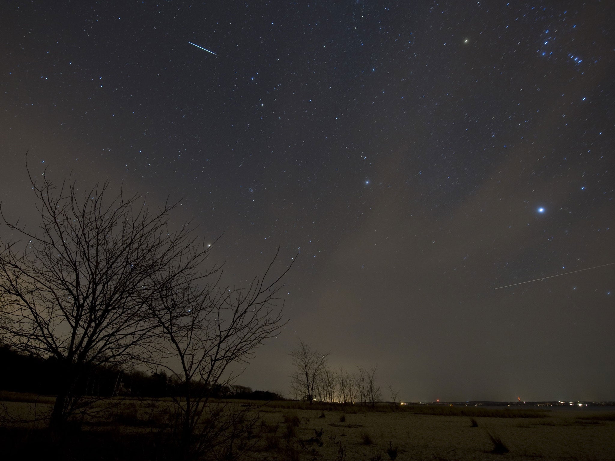 Pan-Starrs astonomers warned to avoid danger to their eyes from bright comet The Independent The Independent photo