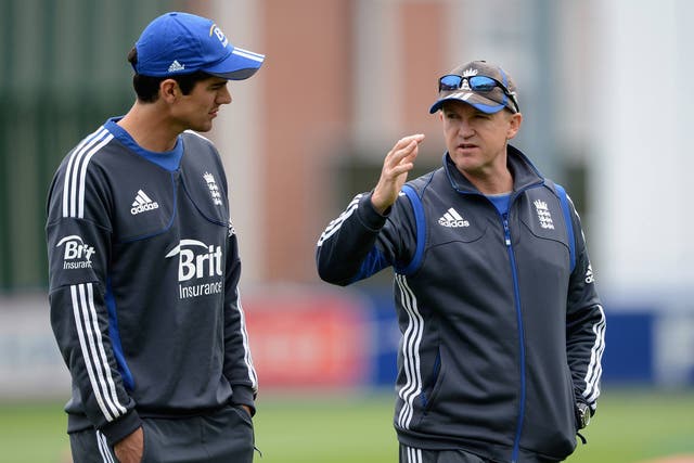 Andy Flower talks with Alistair Cook