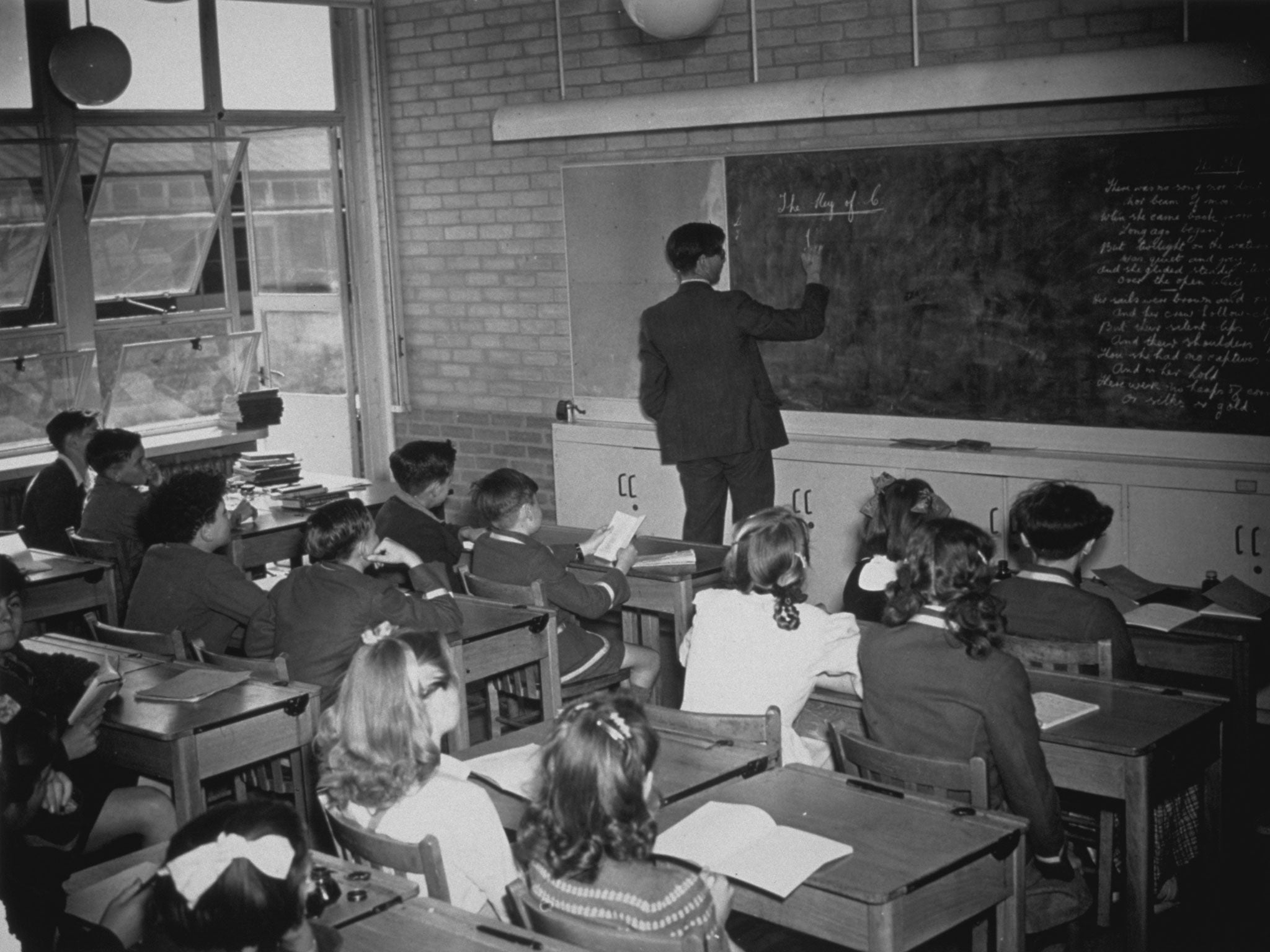 17th June 1948: A class in progress at a secondary modern school in Ruislip, London.