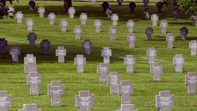 How To Read A Graveyard Travels Among The Dead Of The Somme The Independent The Independent How To Read A Graveyard Travels Among The Dead Of The Somme The Independent The Independent