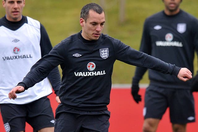 Leon Osman pictured training with England