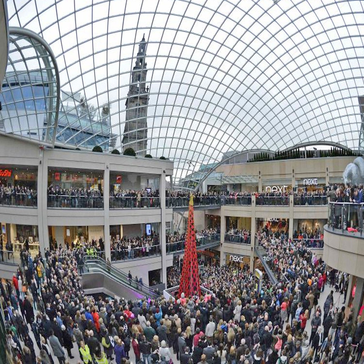 Punters flocking to Leeds Merrion Centre shop offering Prime in