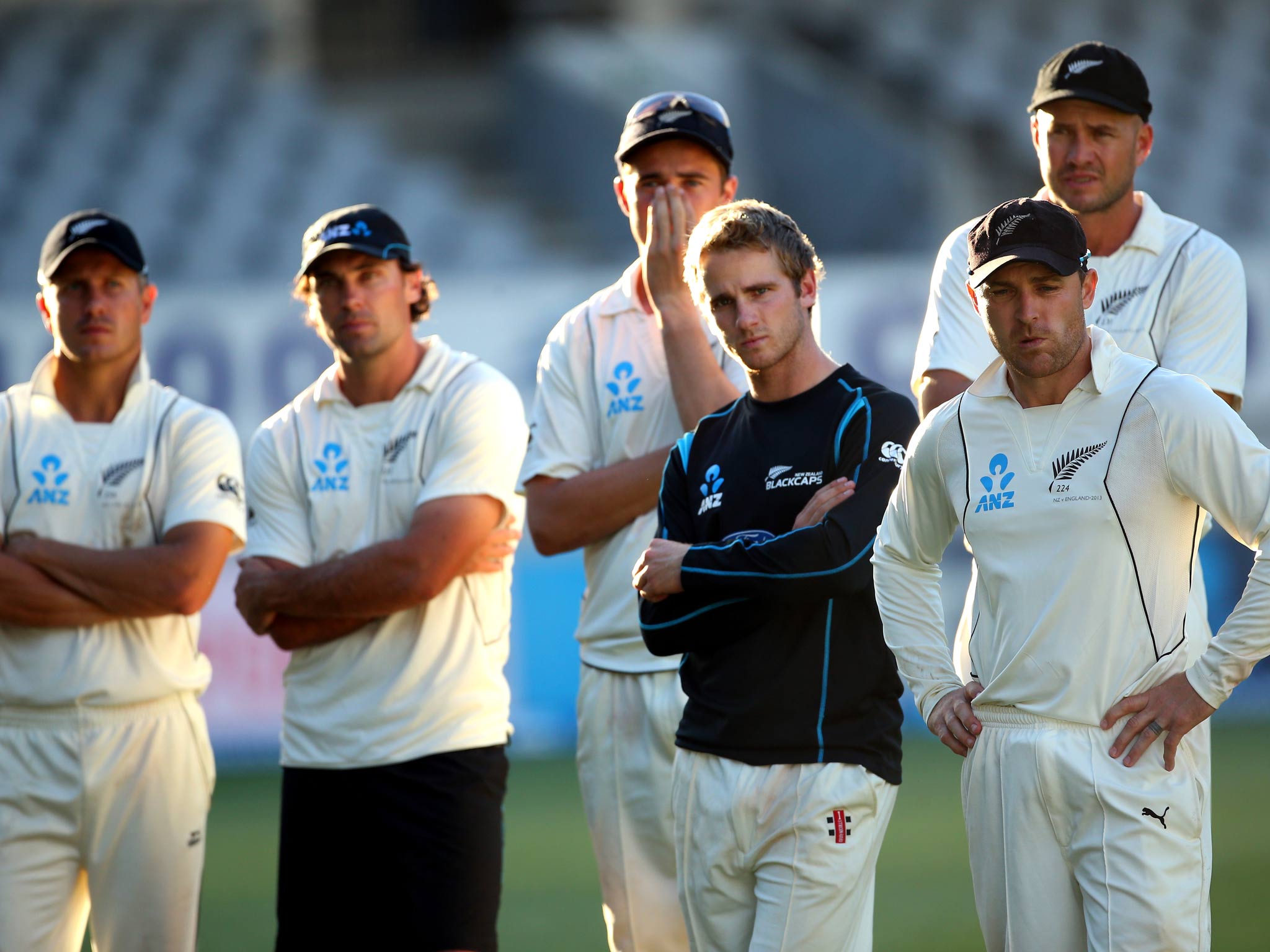 Neil Wagner, Dean Brownlie,Tim Southee, Kane Williamson, Brendon McCullum and Peter Fulton of New Zealand look on after the draw with England