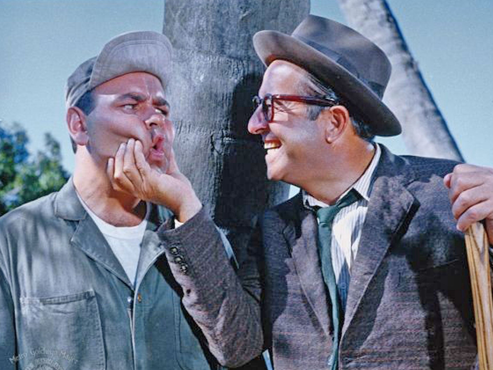 Jonathan Winters and Phil Silvers in the film ‘It’s A Mad, Mad, Mad, Mad World