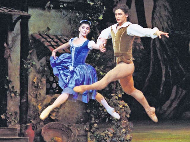 Aerial display: Natalia Osipova and Ivan Vasiliev in Giselle seem
almost to fly