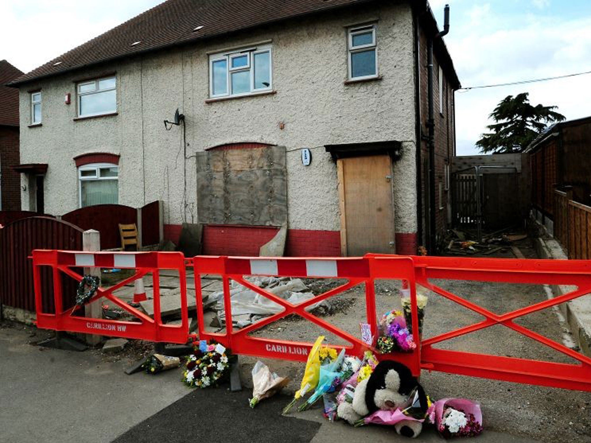 This house - in which Mick Philpott killed six of his 17 children - well be demolished