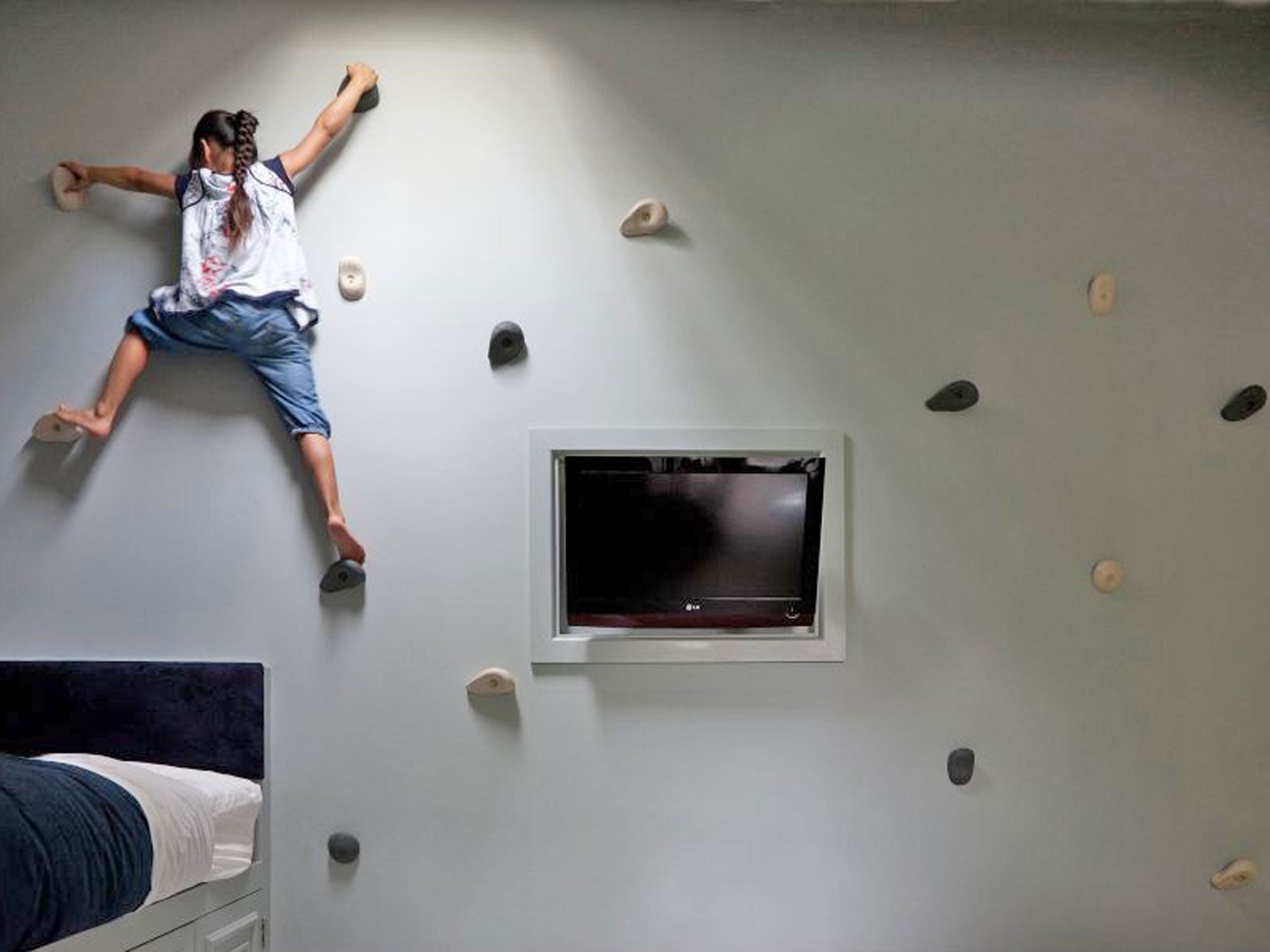 Sean Cochrane kids climbing wall