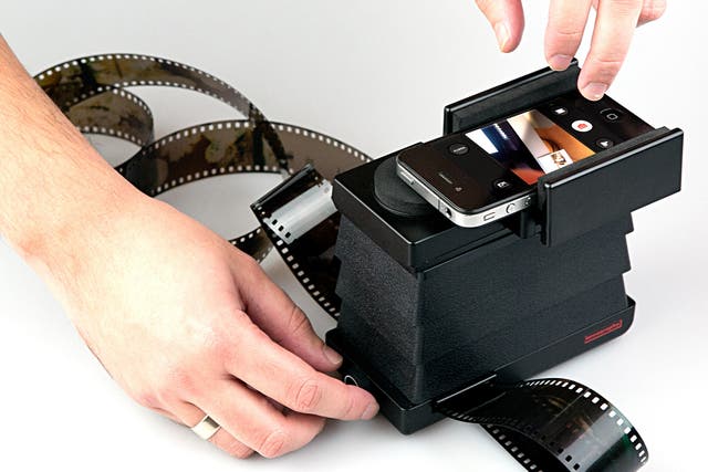 Lomography smartphone film scanner