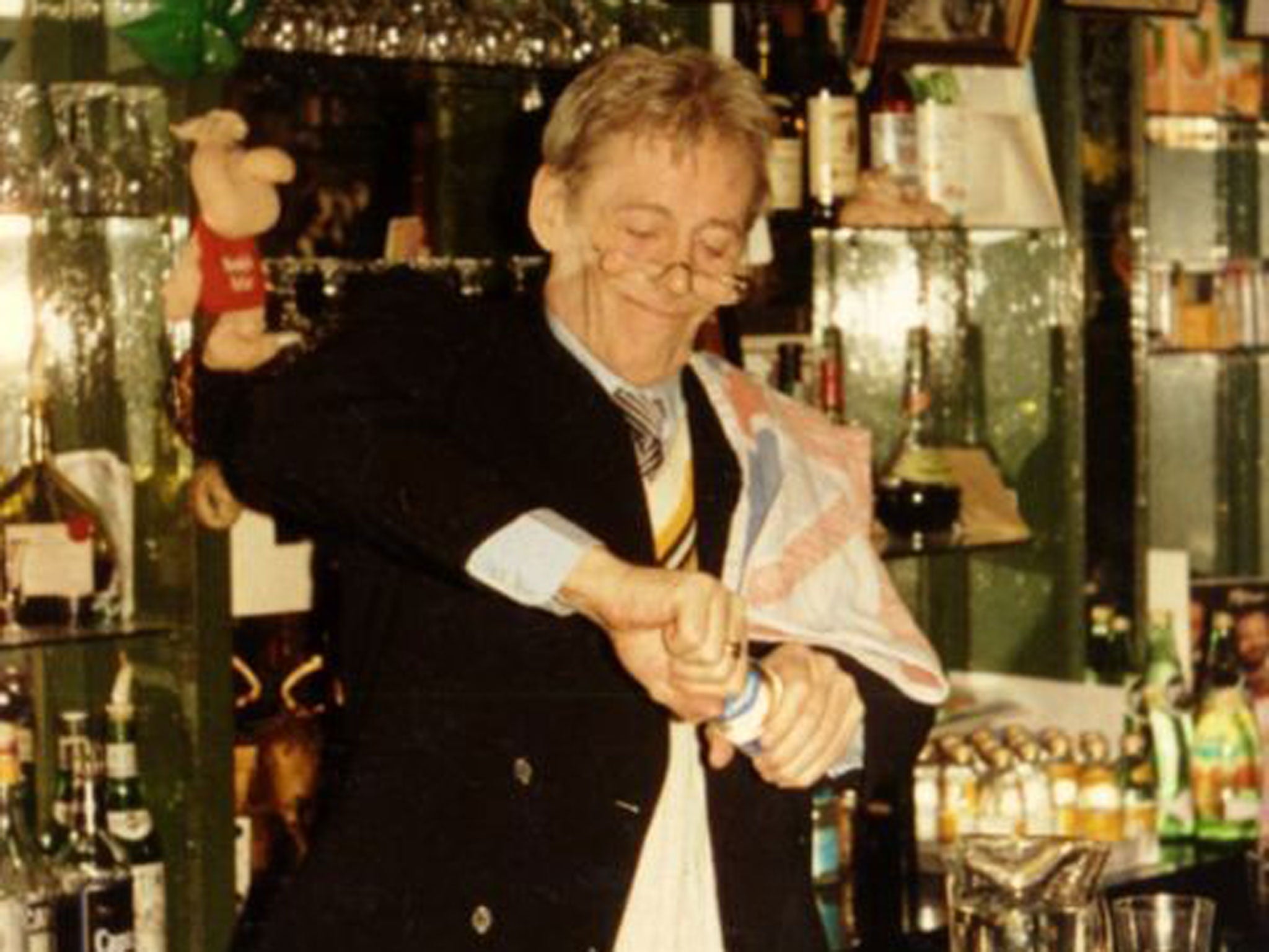 Peter O'Toole tending the bar