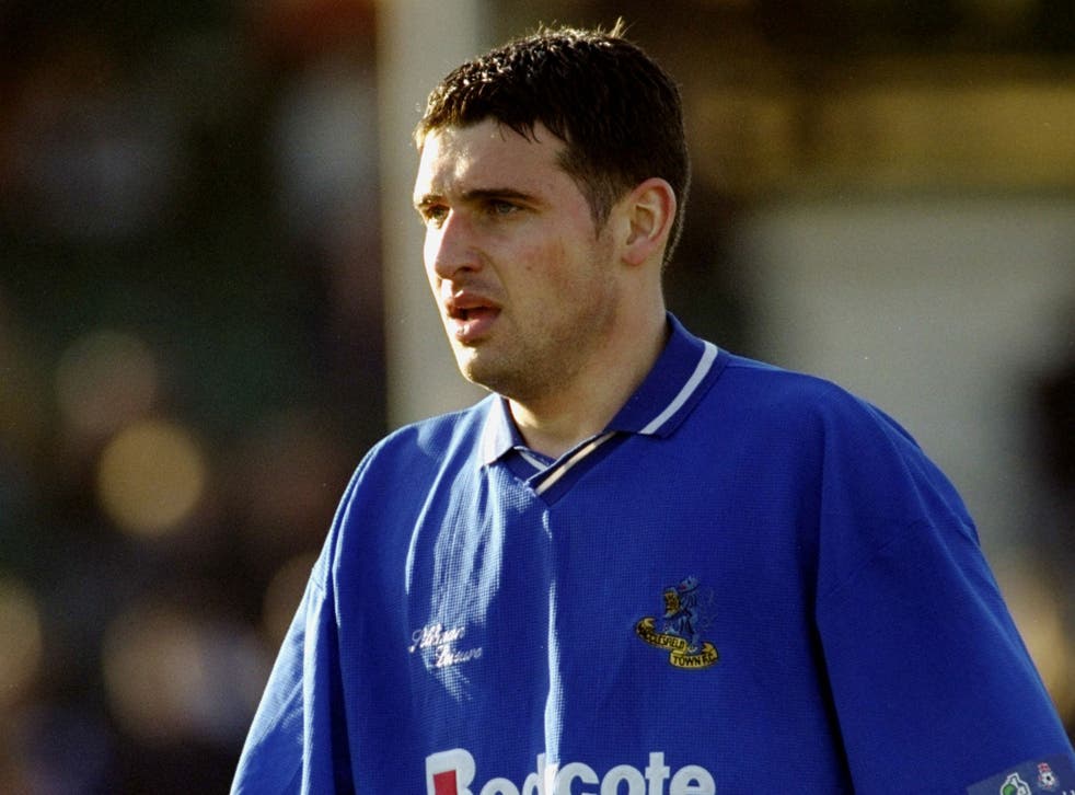 Ware in 2000 while playing for Macclesfield