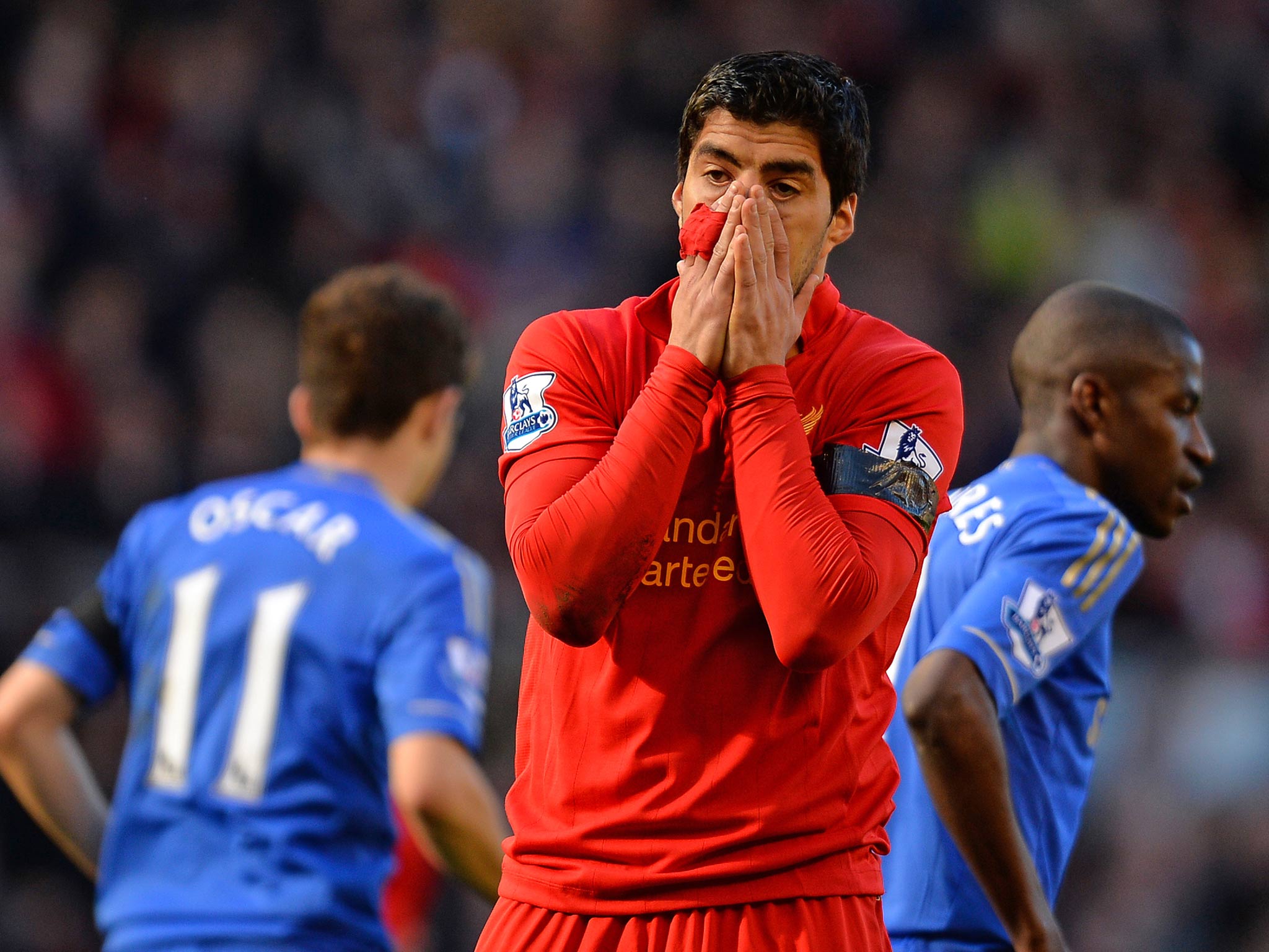 Luis Suarez pictured in the 2-2 draw between Liverpool and Chelsea