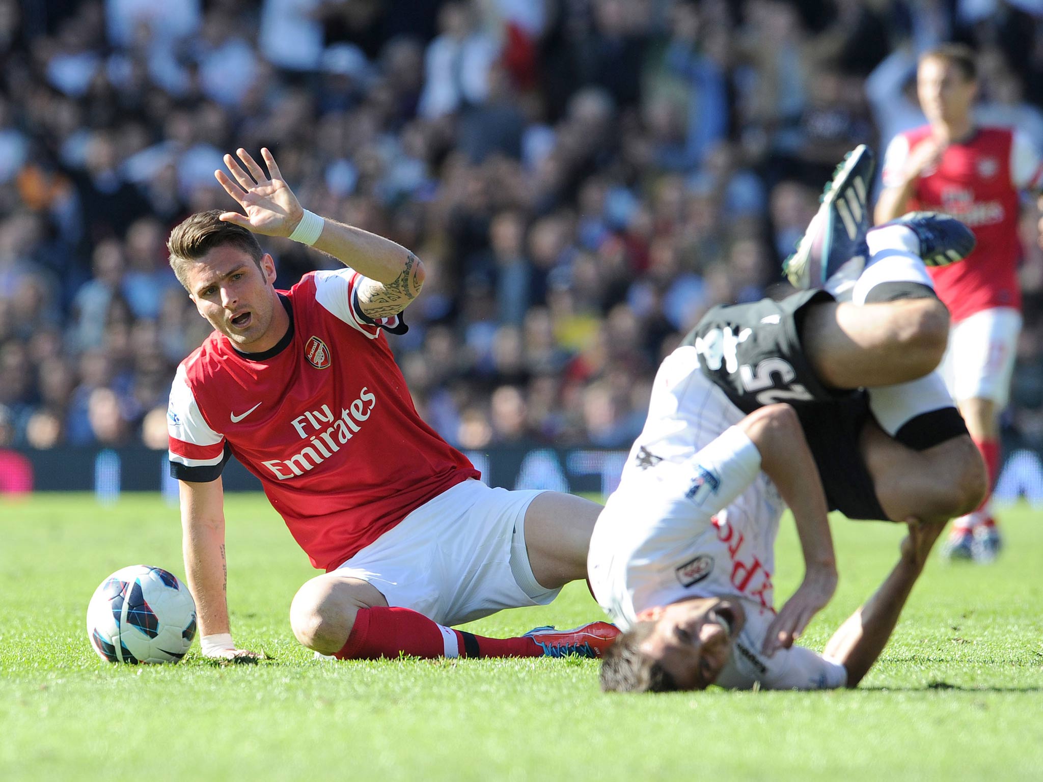 Arsenal striker Olivier Giroud saw red for a late challenge in the game against Fulham
