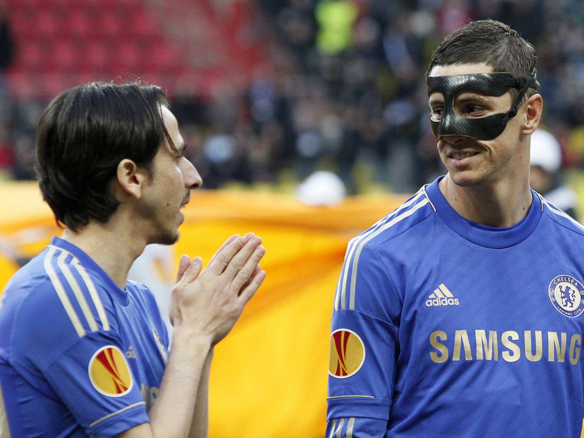Yossi Benayoun with Fernando Torres