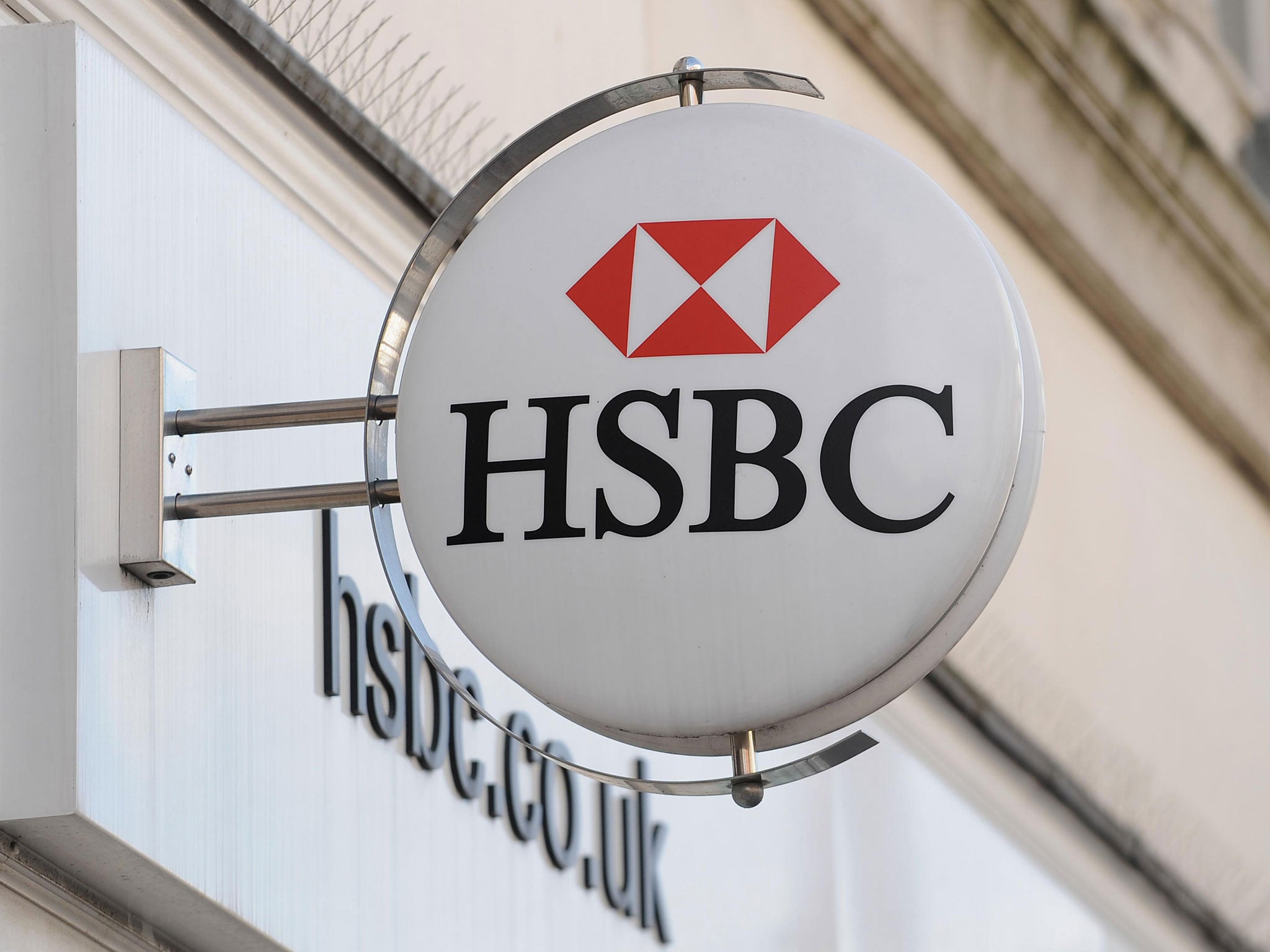 HSBC has asked foreign diplomats in London to close their accounts