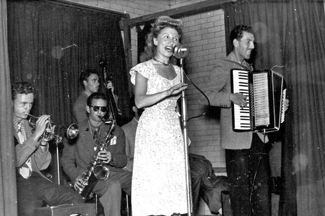 Devon on vocals, with her husband Tito Burns on accordion