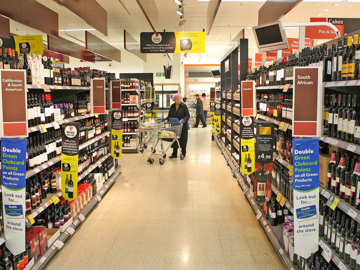 Supermarkets 'distorted' scientific findings on alcohol The