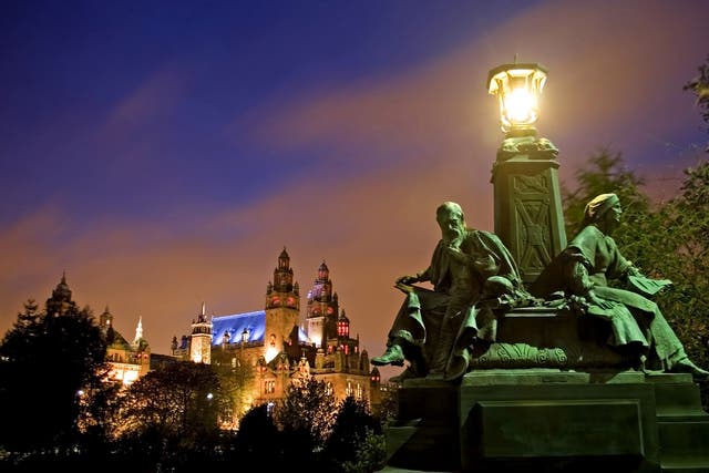 Never the twain shall meet? Glasgow, rival to the city of Edinburgh