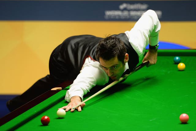 Ronnie O’Sullivan in first round action at the Crucible